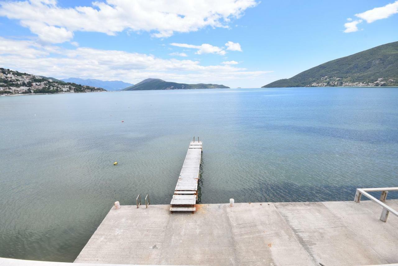 Grifone Coastline Herceg Novi Exterior foto